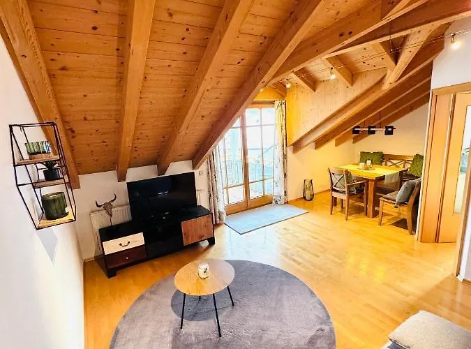 Ferienwohnung Alpengluehen